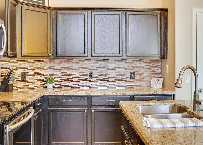 Holiday home 2 Mi To Stadium! Snowbird Haven W/ Pool Surprise