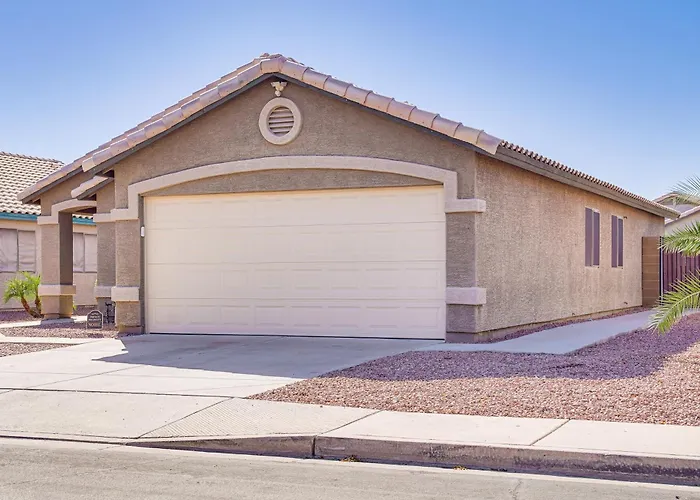 2 Mi To Stadium! Snowbird Haven W/ Pool Holiday home
